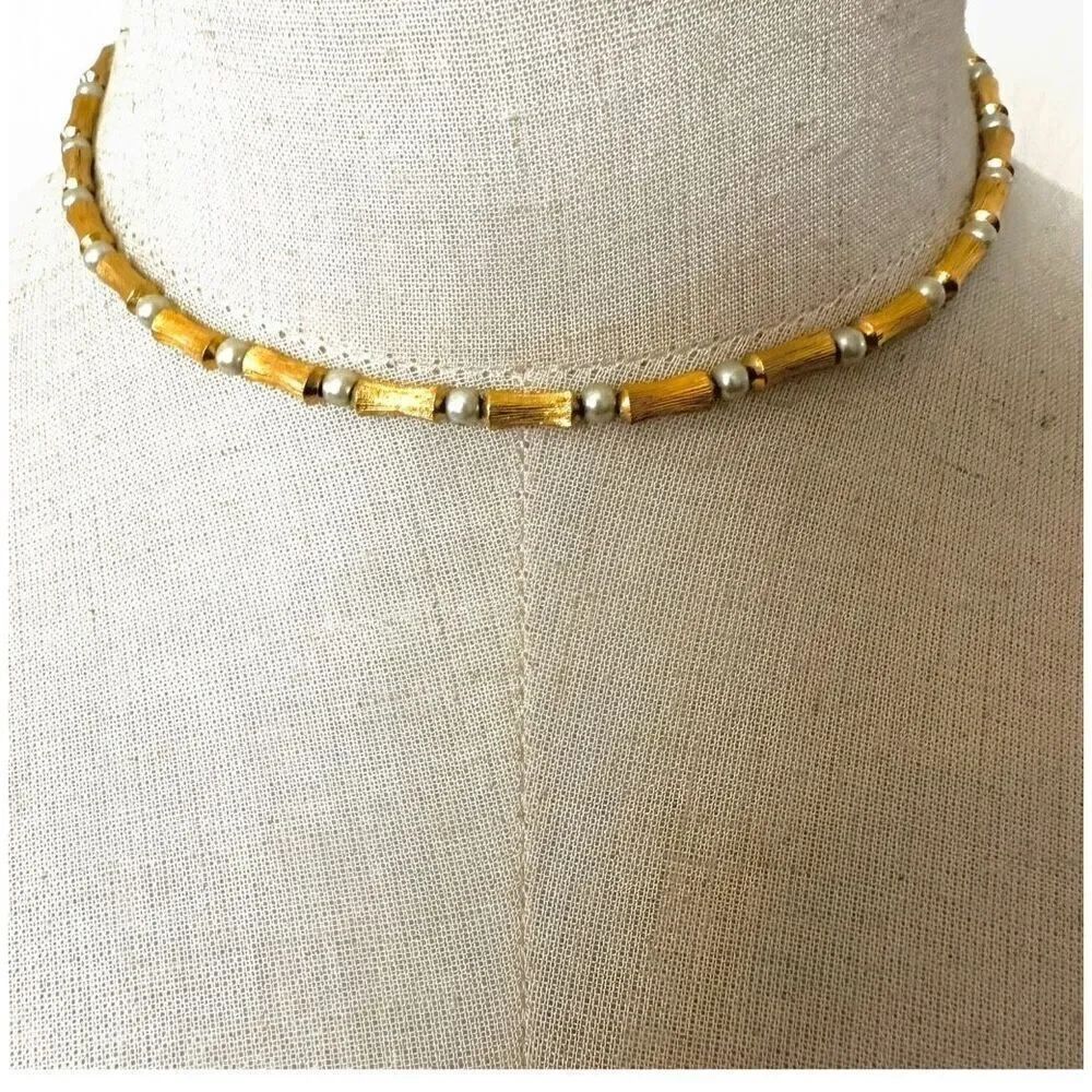 Gold tone faux pearl vintage choker necklace